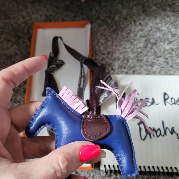 Hermes Rodeo - Picture 2 of 3